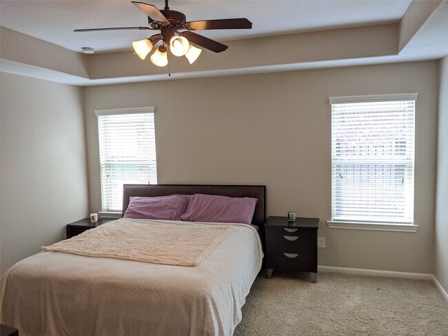 Photo - 114 N Heritage Mill Cir