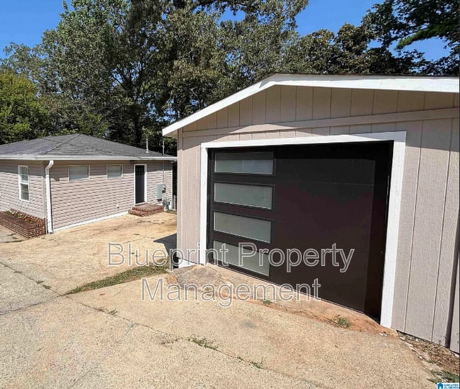 Photo - 500 Rollingwood Rd