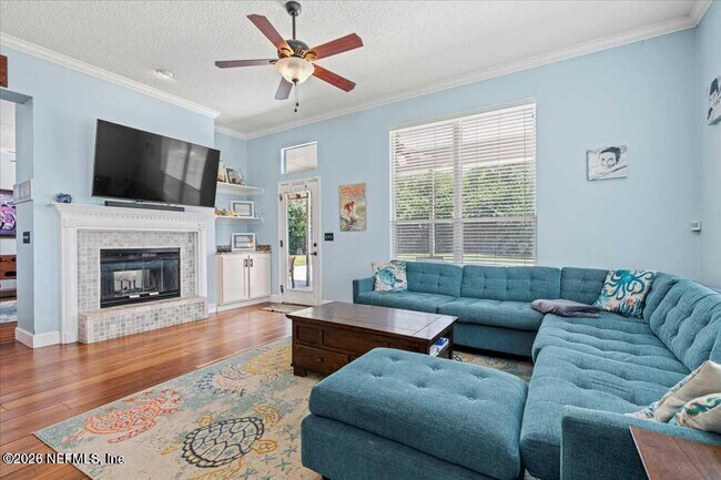 Photo - 703 Cherry St