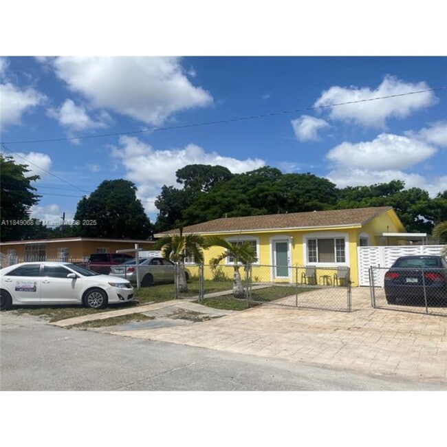 Building Photo - 10440 NW 28th Ct Rental
