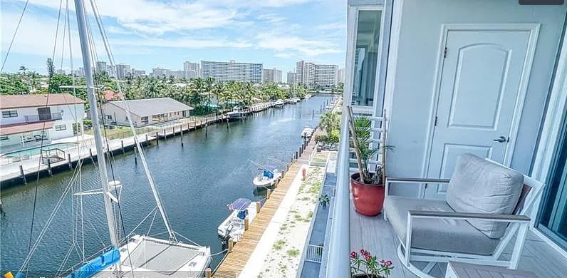 Photo - 2829 NE 33rd Ct (Fort Lauderdale, FL)
