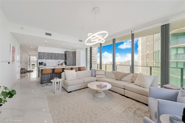 Photo - 480 NE 31st St Unidad 1007