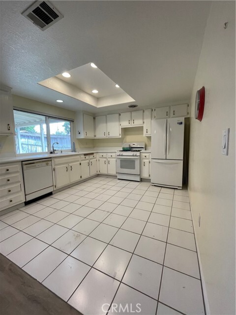 Photo - 1594 First St