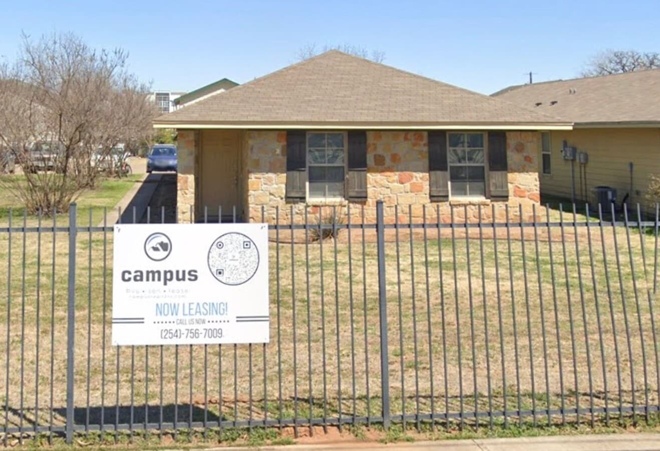 Taylors Crossing 2300 - Taylors Crossing 2300 Unit B