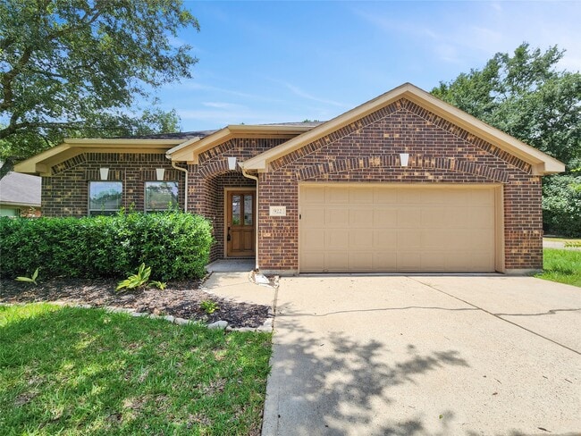Building Photo - 922 Fife Dr