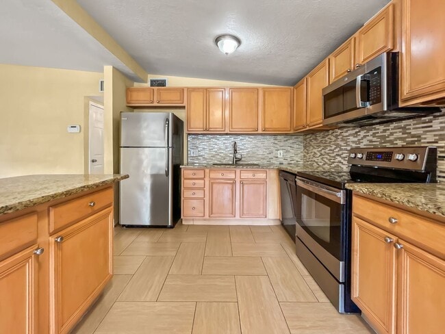 Photo - Updated Beautiful Rental Home in Seminole – Great Location!  4bed|2bath