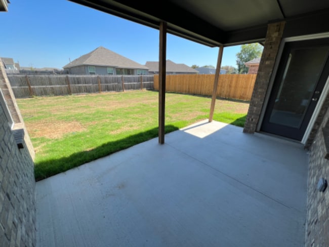 Photo - 13923 S Quincy St