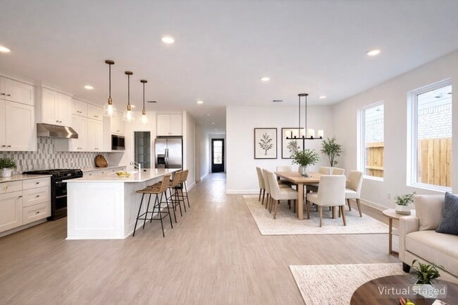 Building Photo - 31906 Blossom Ln