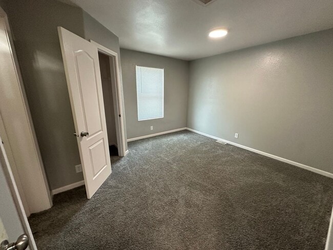 Photo - Aubrey Meadows Unit B