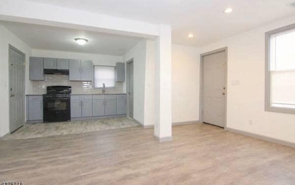 Building Photo - 851 Summer Ave