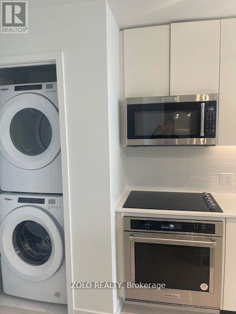 Photo - 181 Sheppard Ave E Unité 807