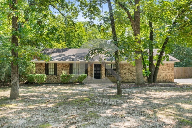 Building Photo - 108 Robin Ln