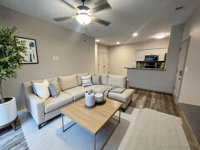 Photo - 2 Bedroom 2 Bath Lakeside Condo on Table Rock Lake in Branson MO - Flexible Lease Terms & MOVE IN... Unit 338