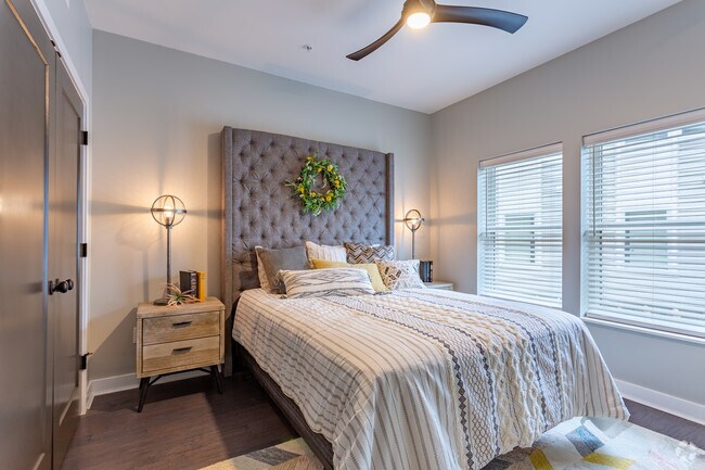 1BD 1BA 716 sq ft - The 41