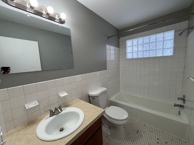 Photo - 3220 Grimes Ave N Unidad 3220 Grimes Avenue North