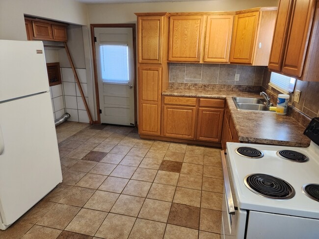 Photo - 432 Hazel Ct