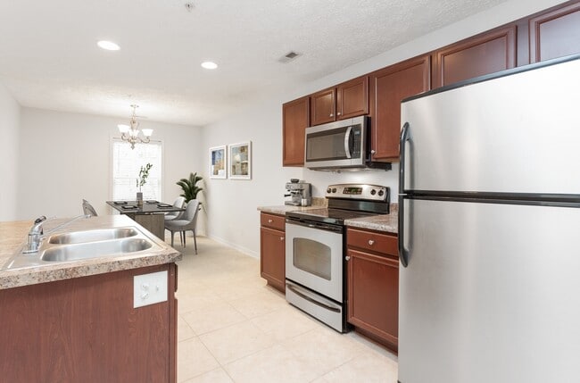 Photo - Village Chase Apartments