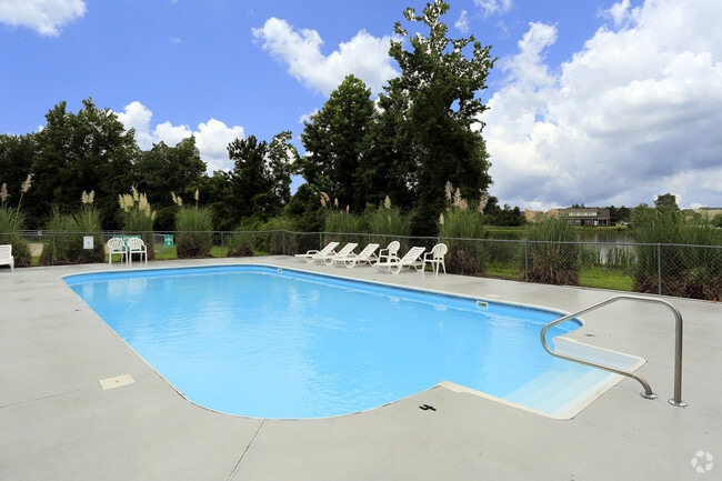 Photo - Seasons Apartments