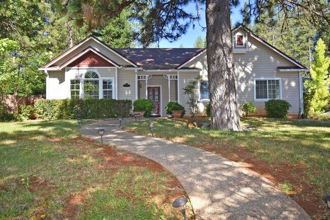 Photo - 279 Scotia Pines Cir House