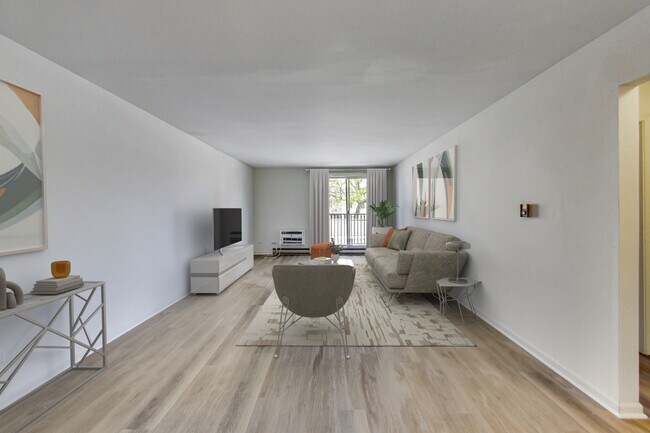 Photo - BEAUTIFUL NEW REHAB WITH FREE HEAT AND STAINLESS STEEL APPLIANCES.....MUST SEE!!!!