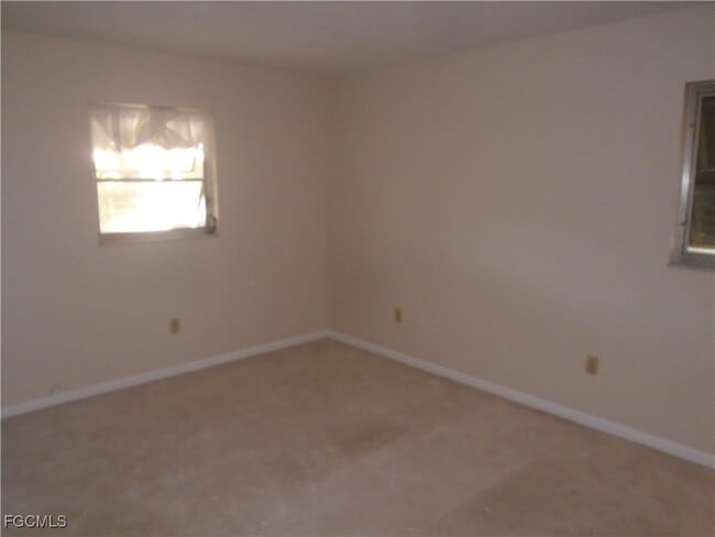 Photo - 991 April Ln