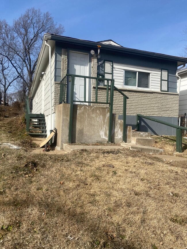 Building Photo - 5433 Beacon Ave