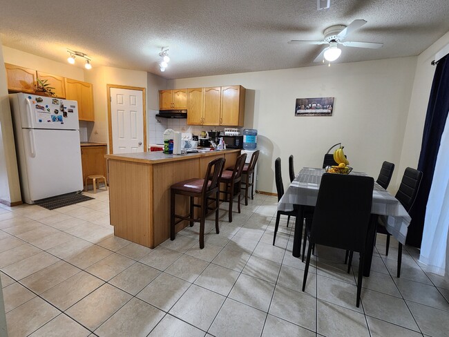 Photo - 227-223 3 Ave Unit 203