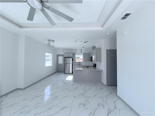 Photo - 10 West Dr Unit 4