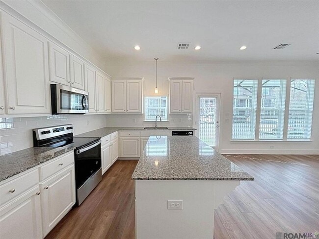 Photo - 608 Lake Shelf Dr