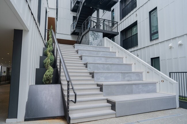 Photo - Cheatham Street Flats