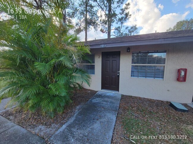 Building Photo - 1639 Goodyear Ave Unit 2