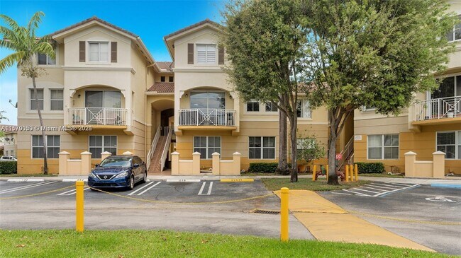Photo - 8874 W Flagler St Unidad 203 Rental