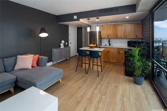 Photo - 225 Queen St Unit 14C