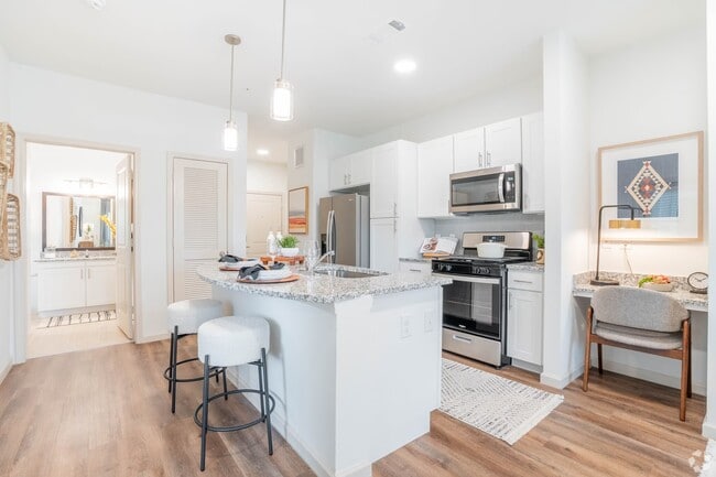 Building Photo - Balanced Living with Resort-Style Perks! Unit MCPK