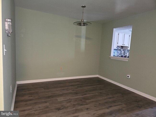 Photo - 2118 Cedar Barn Way