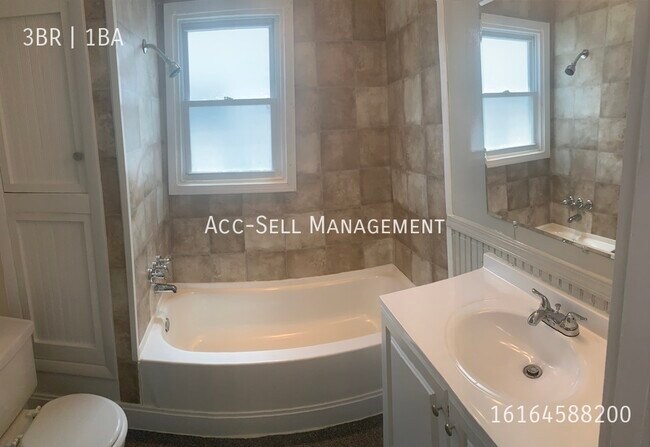 Photo - 944 Davis Ave NW Unidad 2