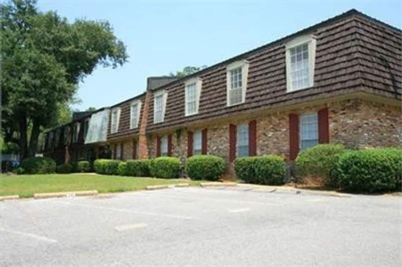 2 Bedroom condo available August 1 - 2 Bedroom condo available August 1