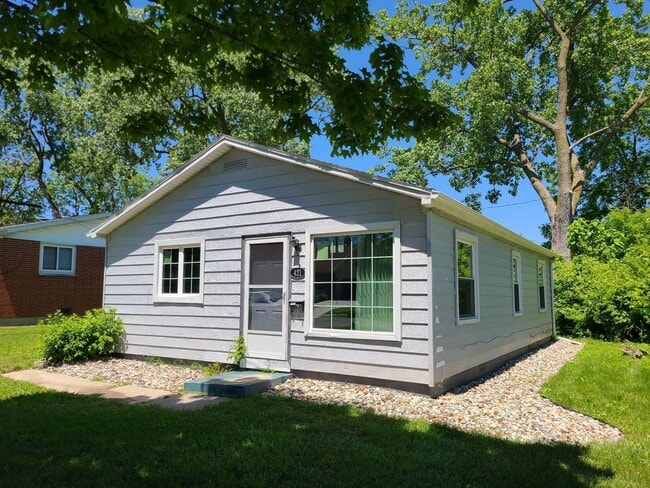 3 Bedroom 1 Bath Ranch Near Schools and Pa... - 3 Bedroom 1 Bath Ranch Near Schools and Pa... House