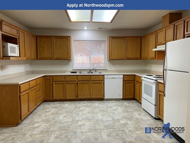 Photo - 1209 Springbrook Rd