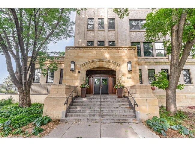 Photo - 730 Stinson Blvd NE