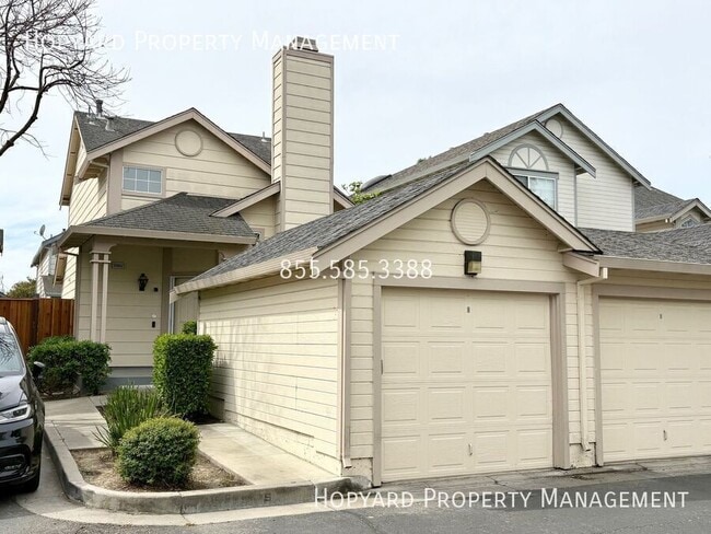 Building Photo - 39882 Potrero Dr