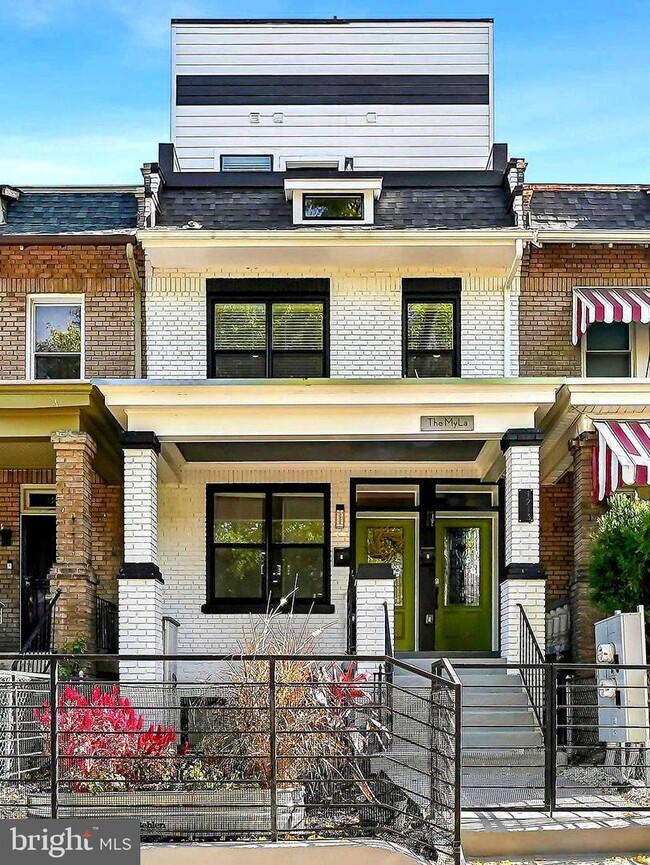 Photo - 1213 Holbrook St NE Townhome