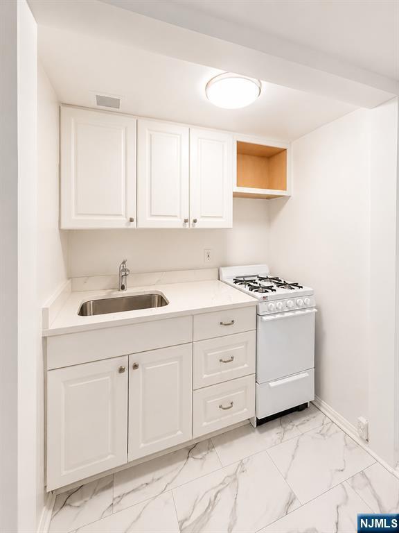 Photo - 400 Fairview Ave Unit 3J