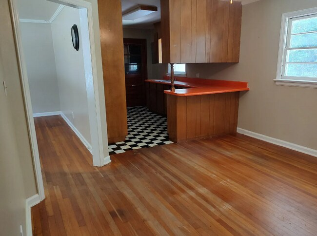 98 New St