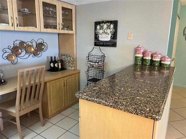 Photo - 855 Bayway Blvd Unidad 402