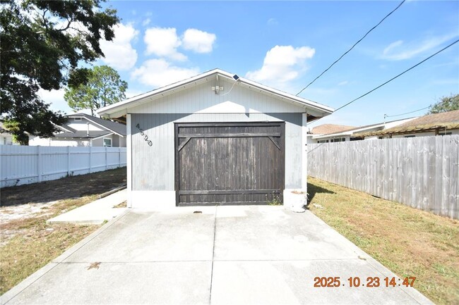 Photo - 4520 Burlington Ave N