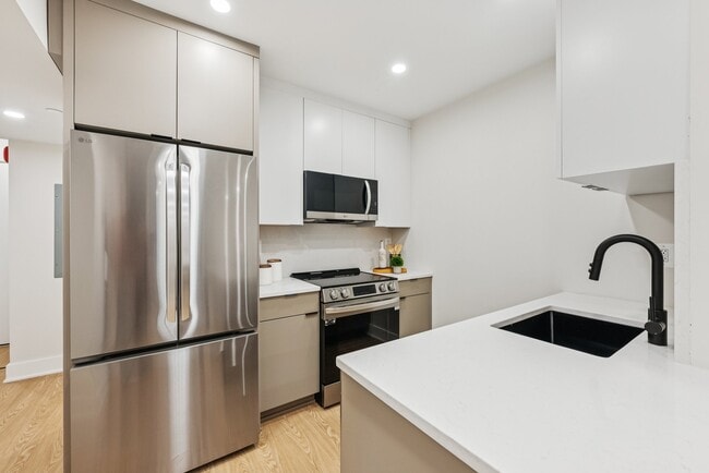 Photo - Glover Vista Apartments