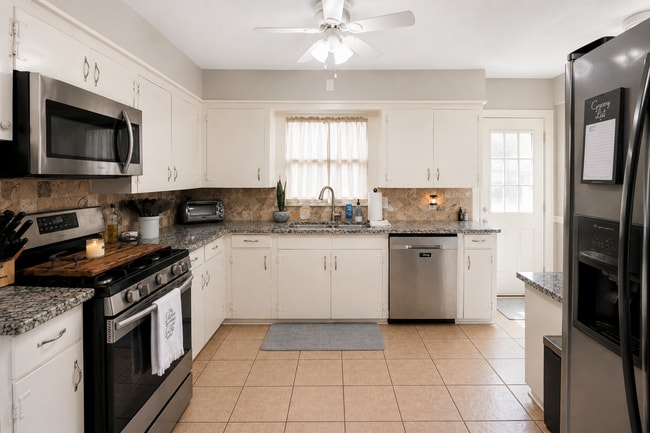 Photo - 131 Carroll St
