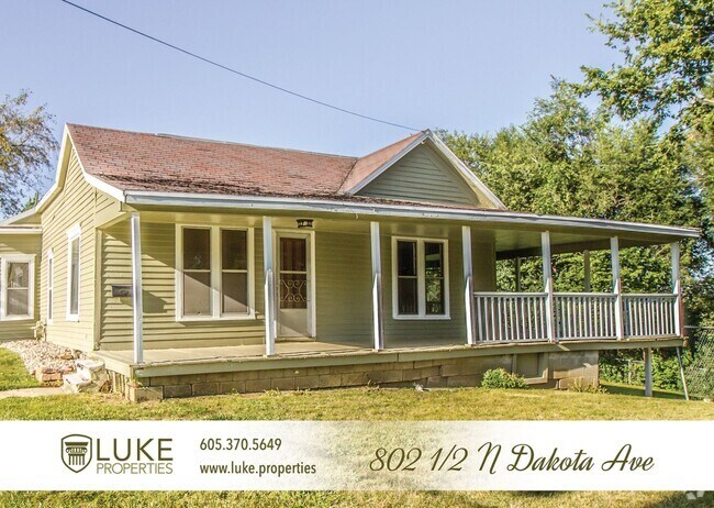 Building Photo - 802 1/2 N Dakota Ave- Rental