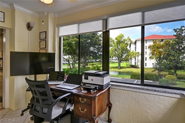 Building Photo - 4821 S Landings Dr Unit 106